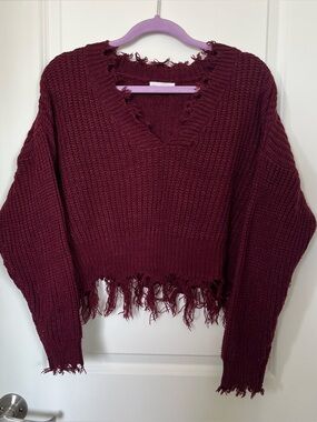 Women’s Distressed V-Neck Cropped Sweater - Burgundy